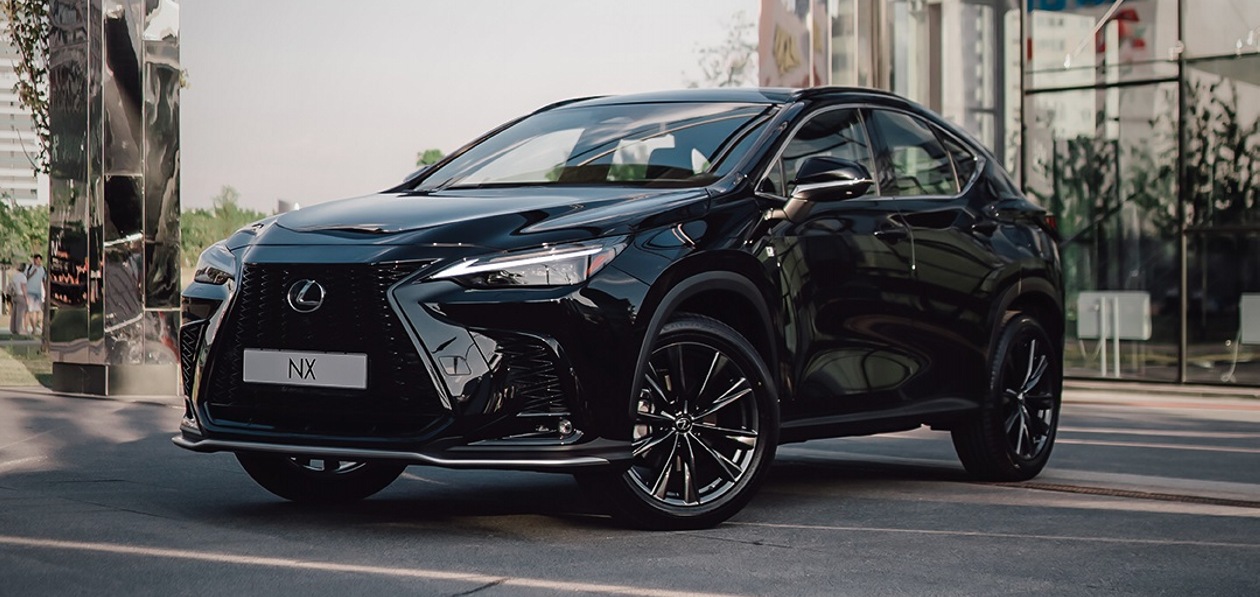 Lexus раскрыл подробности о российских комплектациях нового кроссовера NX
